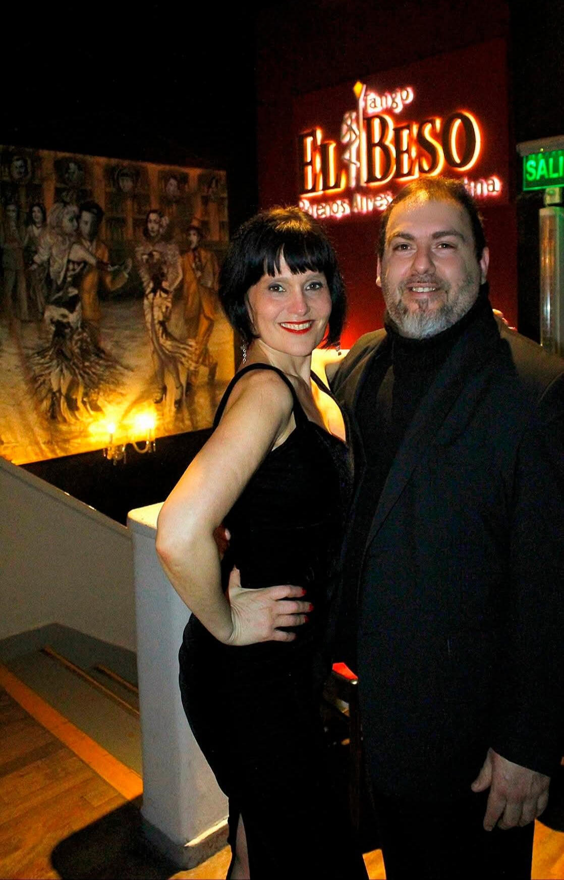 Tango Dancer. Member of CID UNESCO. Teacher. Curator and Producer.